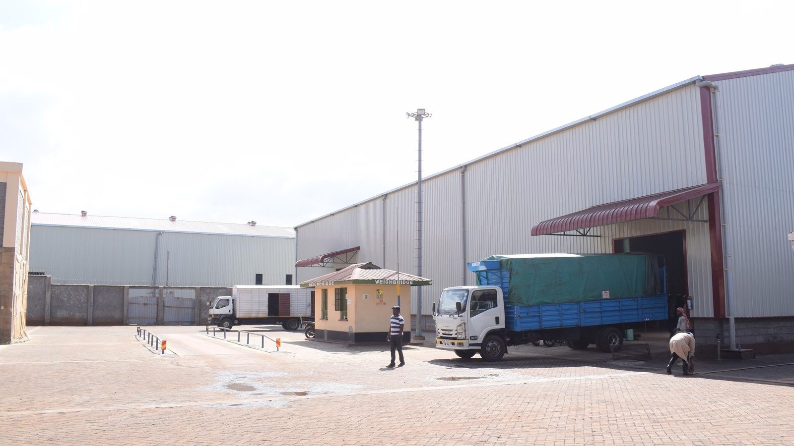 Delivery yard and warehouses